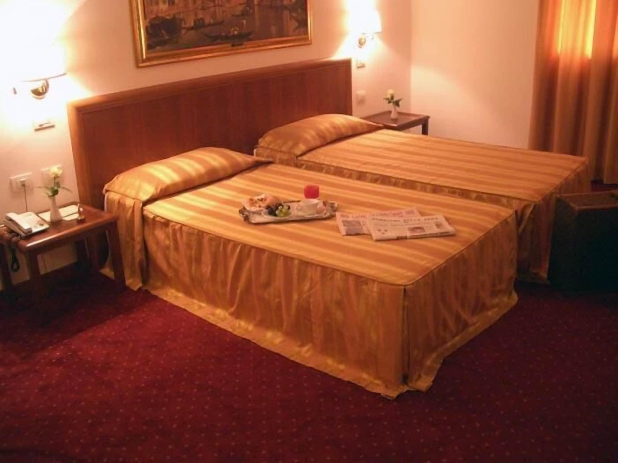 Best Western Park Hotel Continental San Dona di Piave Exterior photo