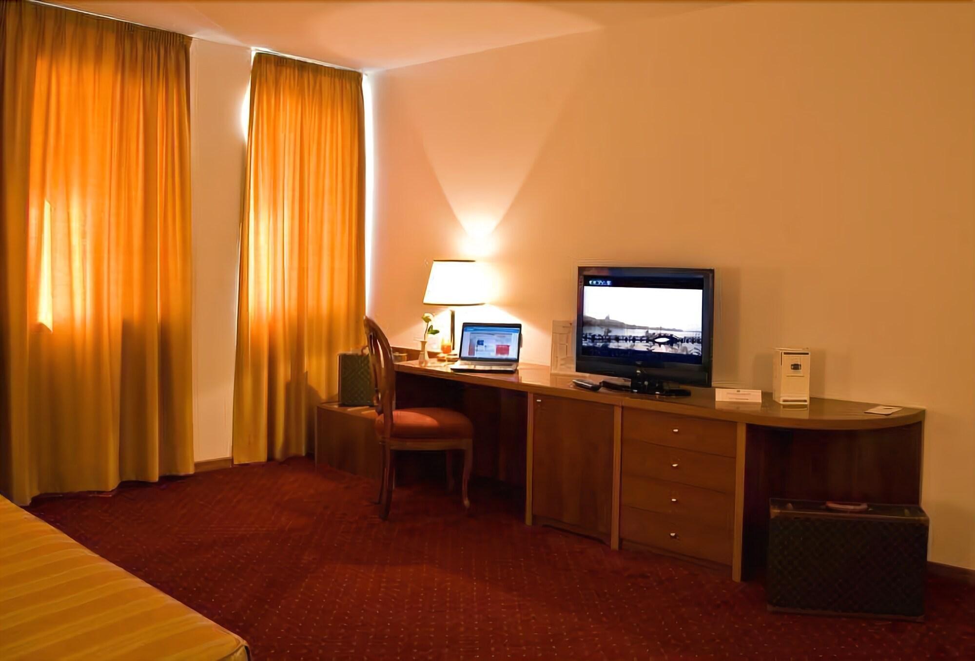 Best Western Park Hotel Continental San Dona di Piave Room photo